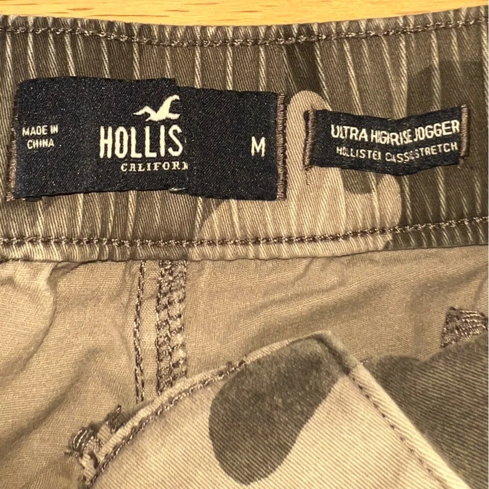 Hollister Ultra High-Rise Jogger Pant - Gray Camo - Picture 2 of 5